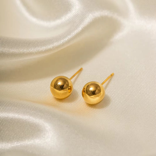 LISA BALL STUDS