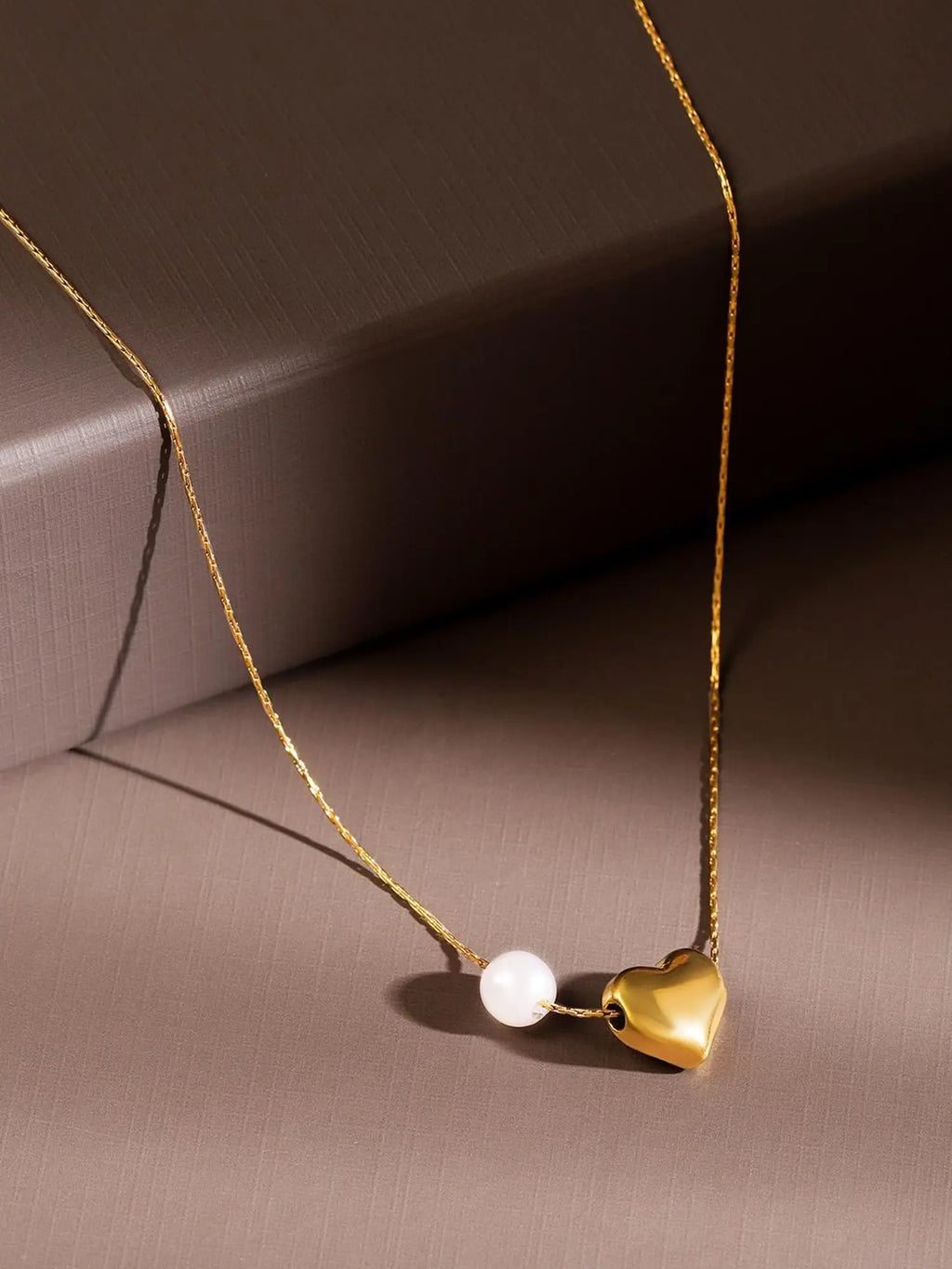 ISABELLE DAINTY NECKLACE