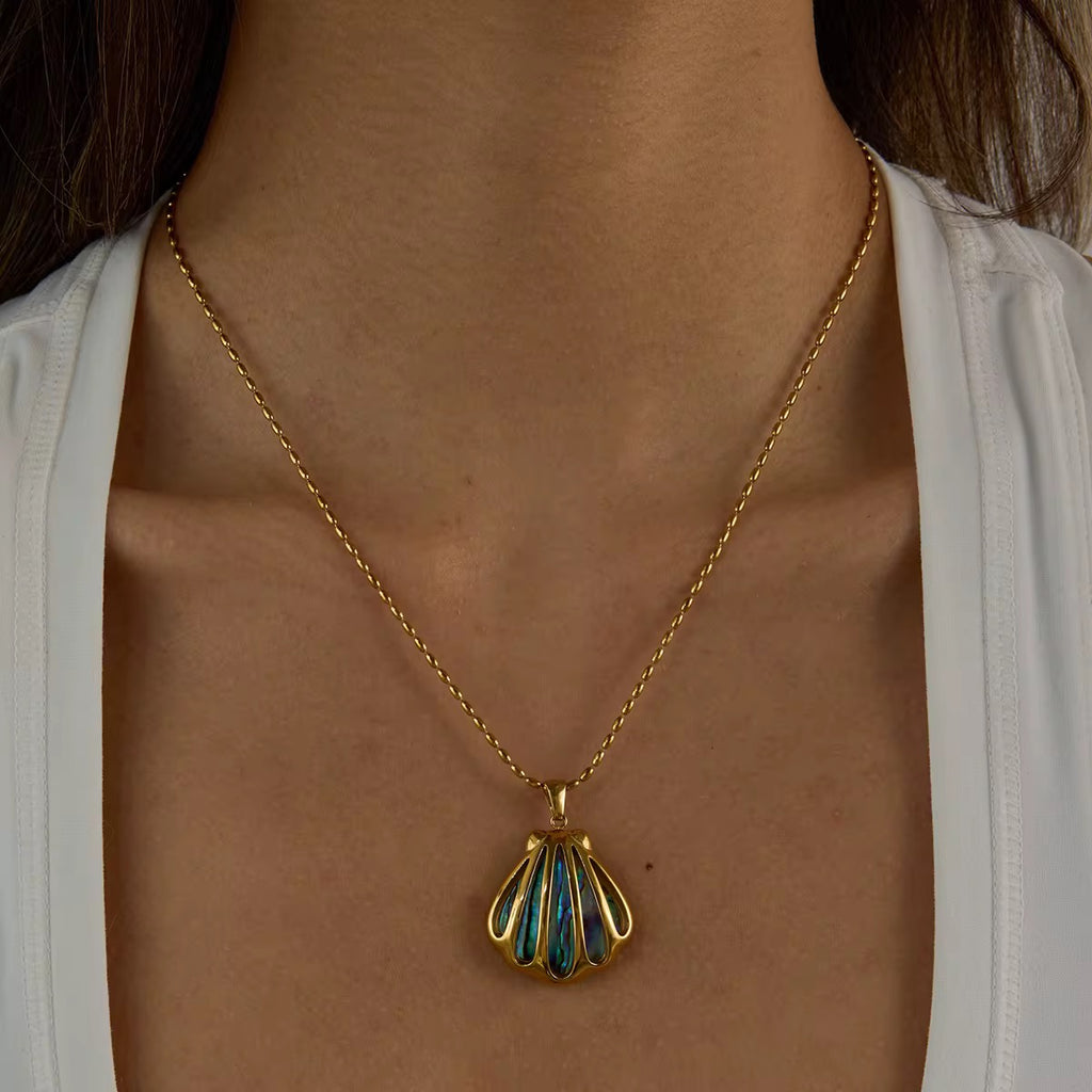 COASTAL-NECKLACE