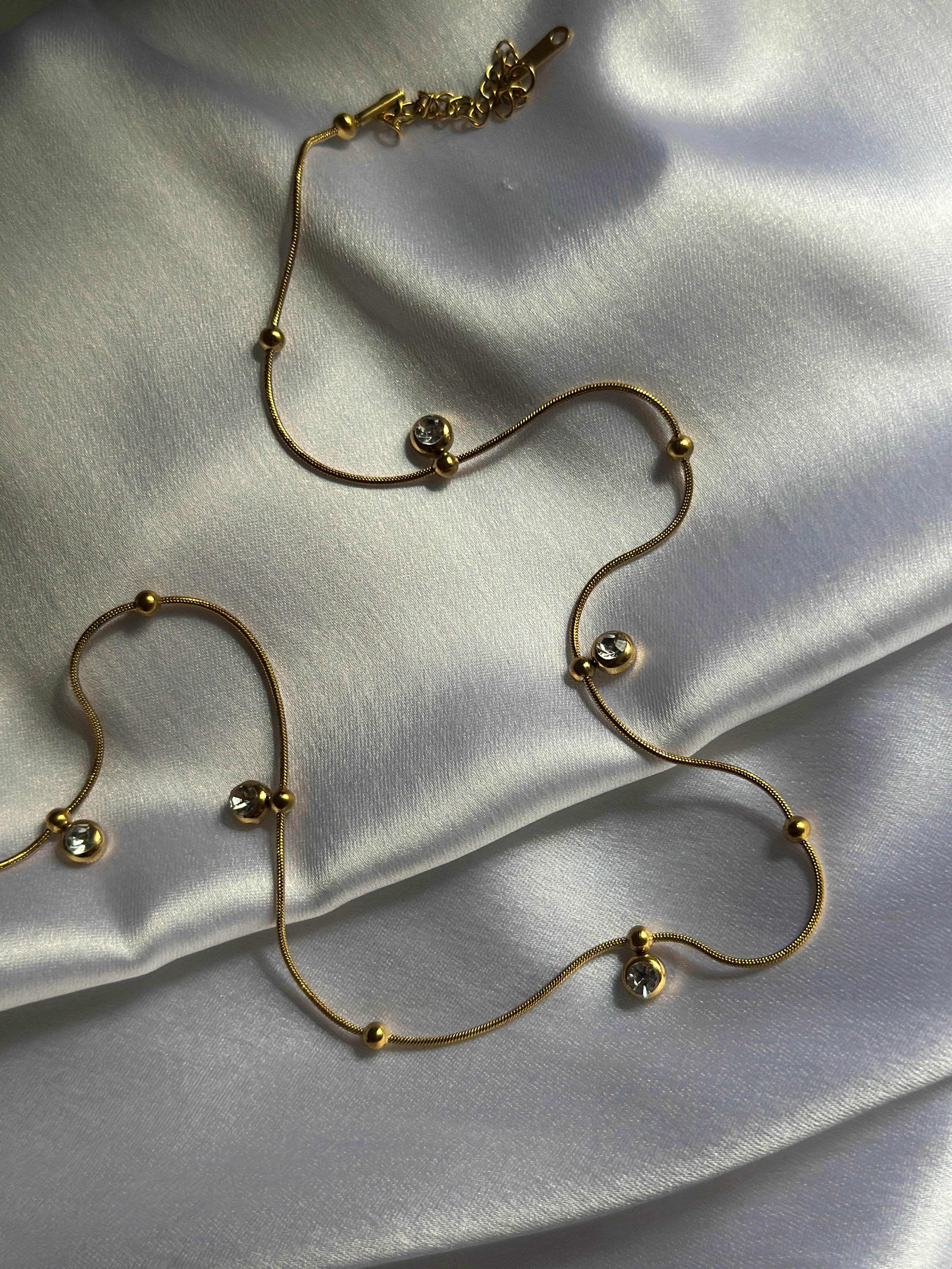 SOLARA NECKLACE EARRINGS COMBO SET( GOLD)