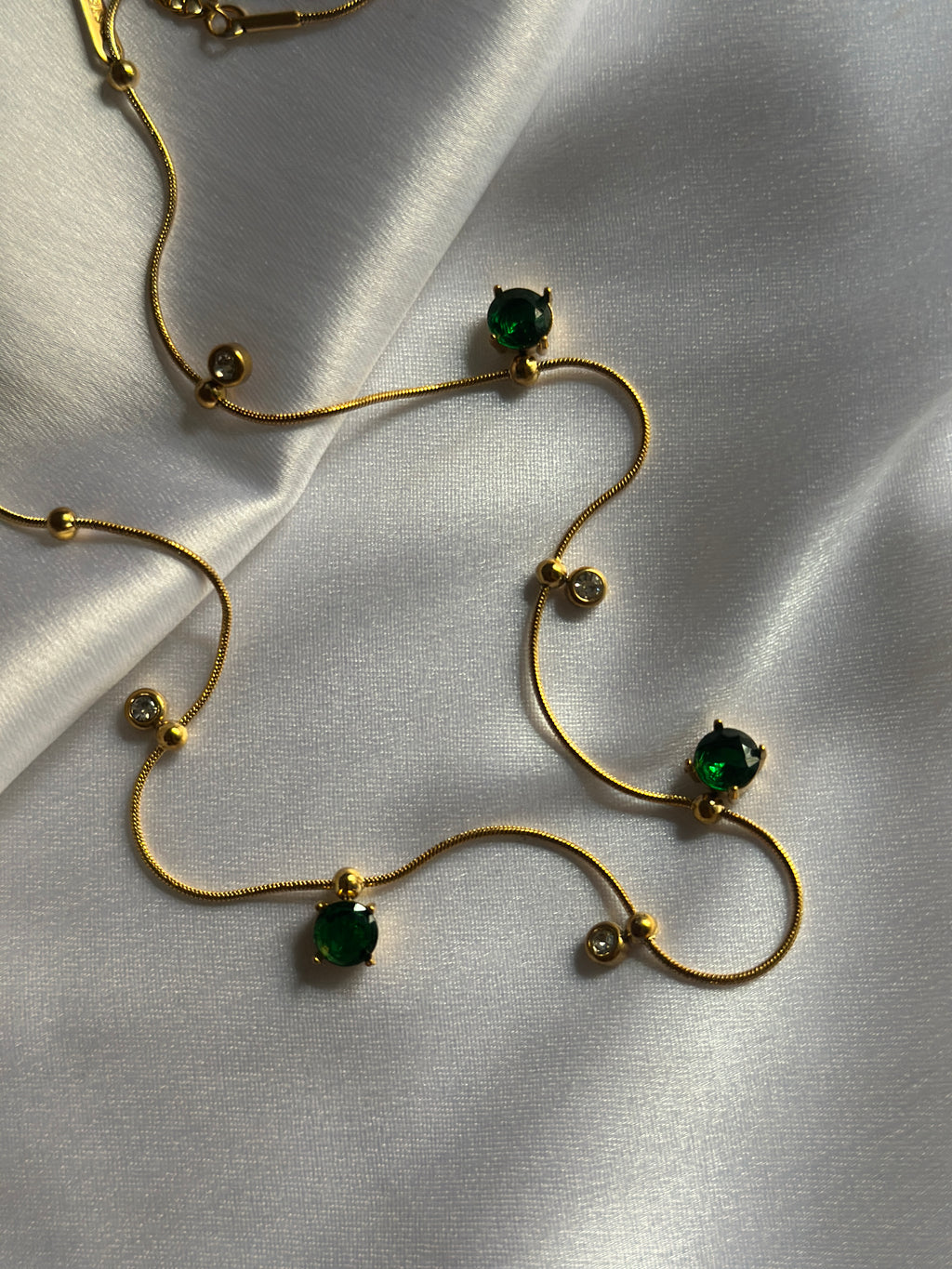 SOLARA NECKLACE EARRINGS COMBO SET(GREEN)