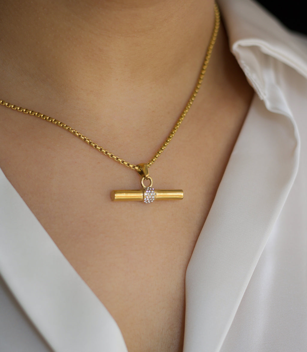 T-BAR NECKLACE