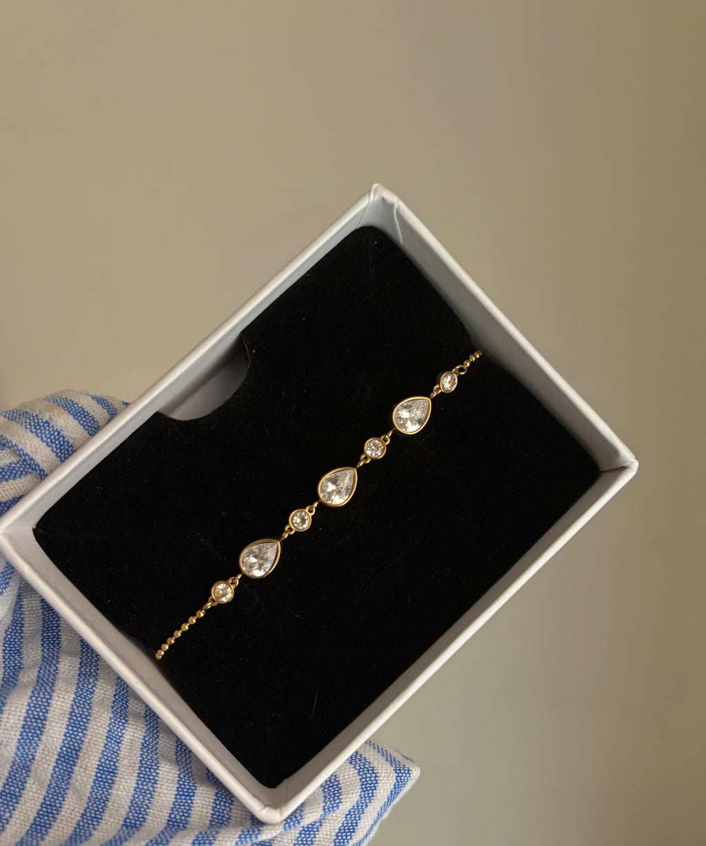 DEWDROP BRACELET