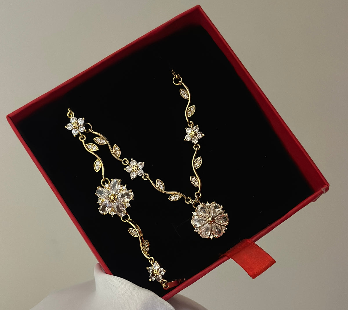 KIARA NECKLACE BRACELET COMBO