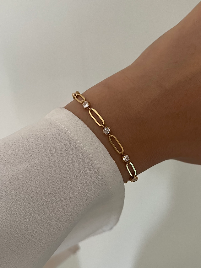 OLIVIA-LINK-CHAIN-BRACELET