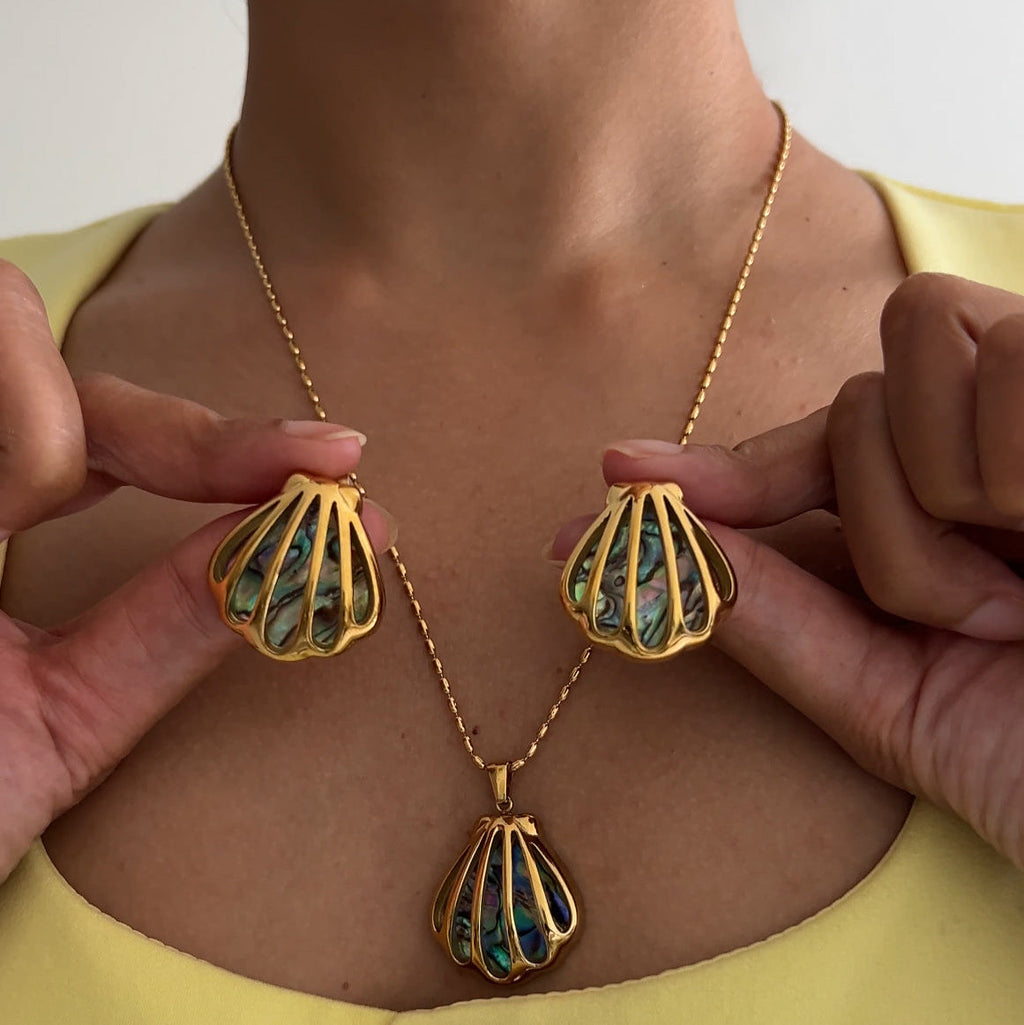 COASTAL-NECKLACE