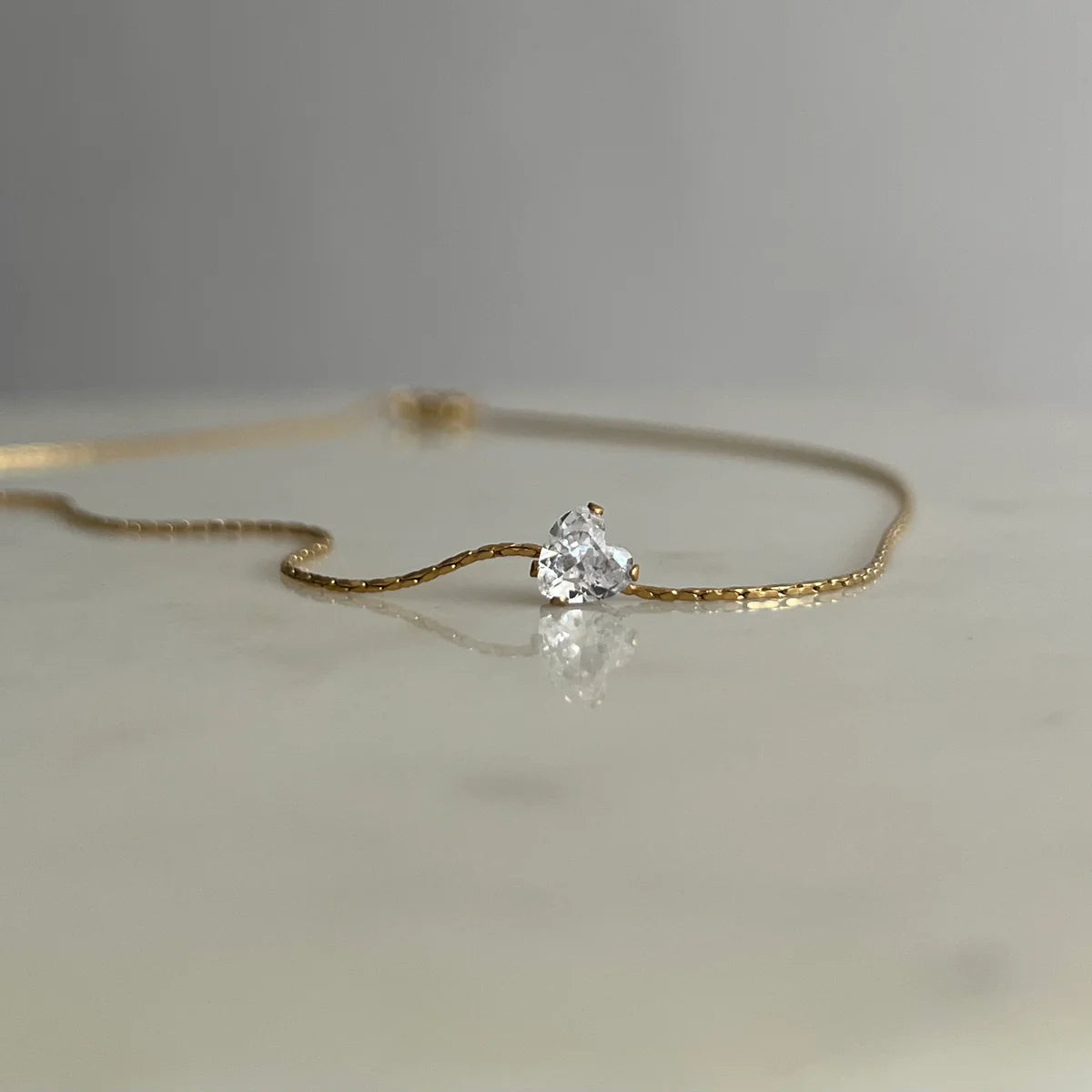 SOLITAIRE NECKLACE