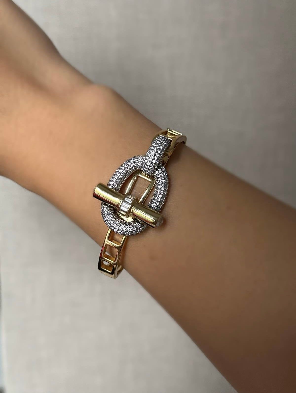 THE-NEW-ERA-BRACELET