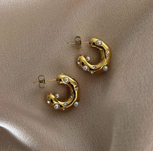 NATALI-PEARL-CRYSTAL-HOOPS