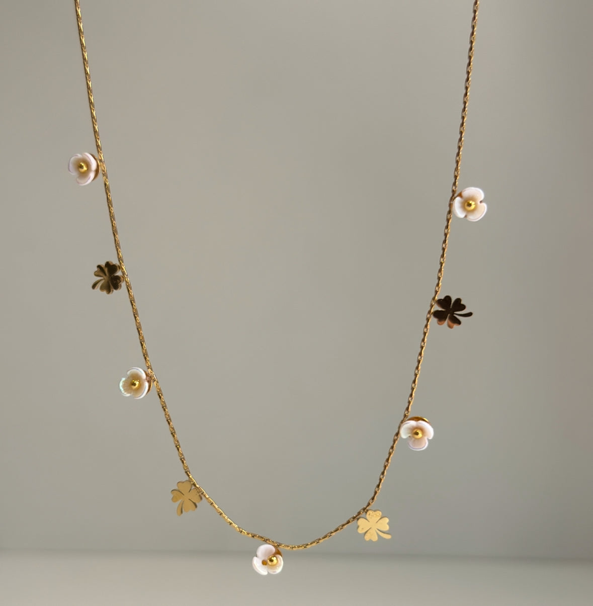 EBONY-PETALS-NECKLACE