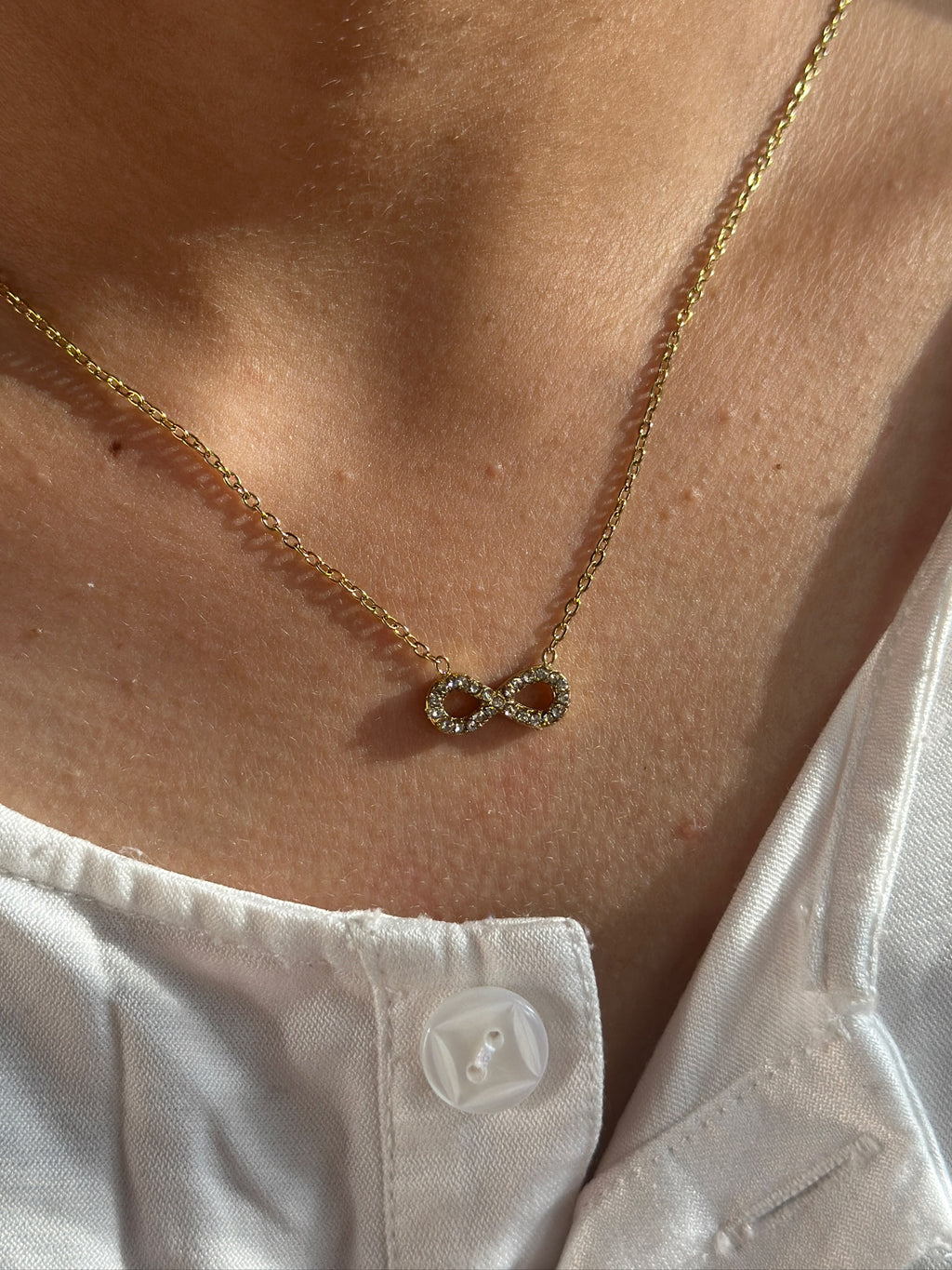 INFINITY DIAMOND NECKLACE