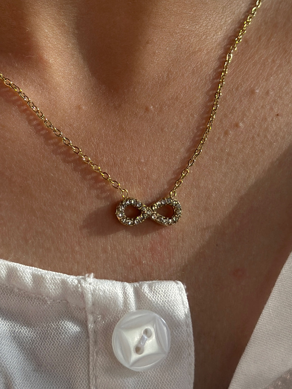 INFINITY DIAMOND NECKLACE