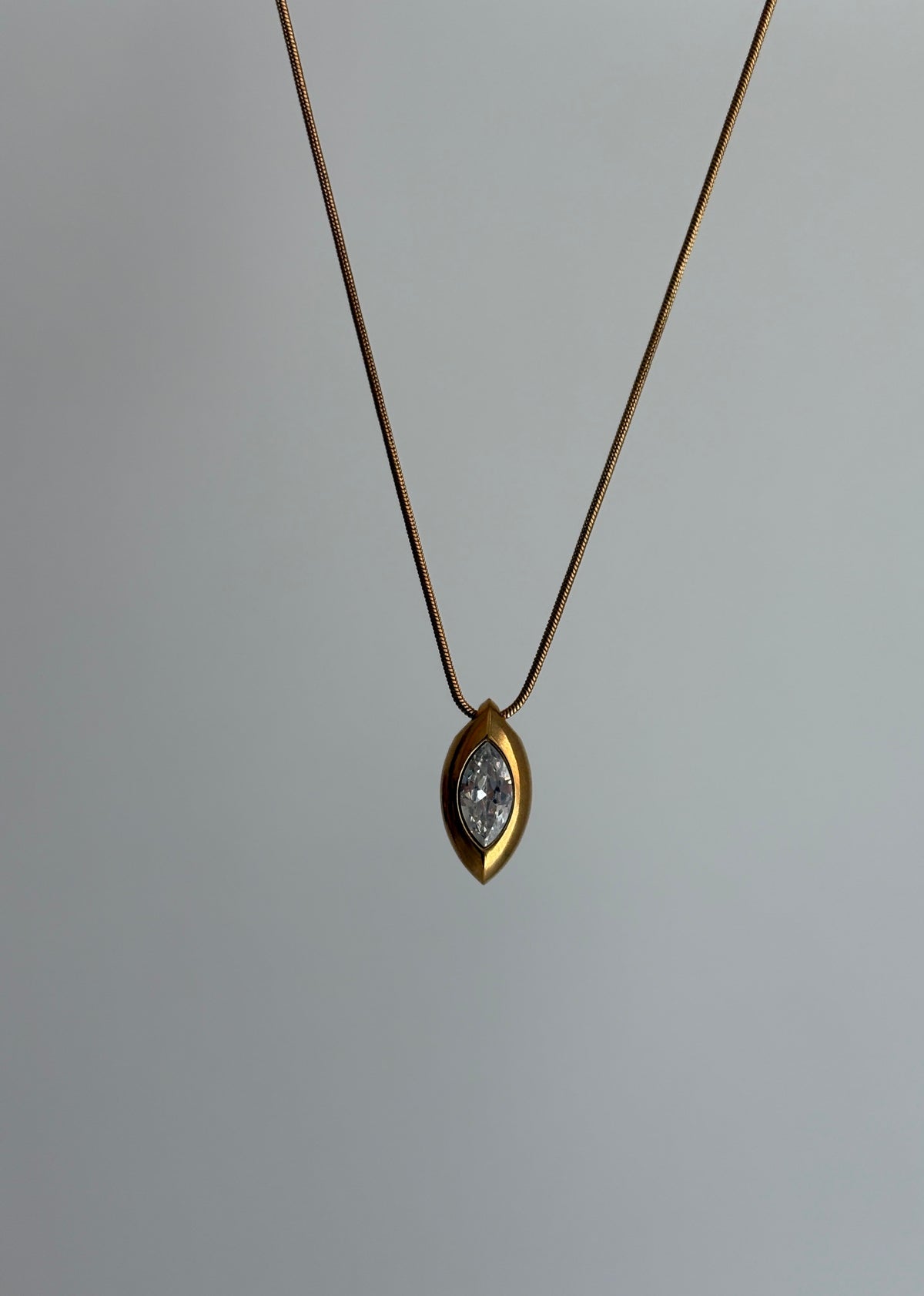 AURA NECKLACE