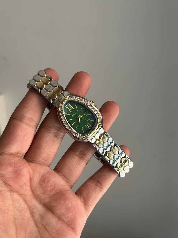 VERDANT VINTAGE WATCH ( GREEN DIAL)