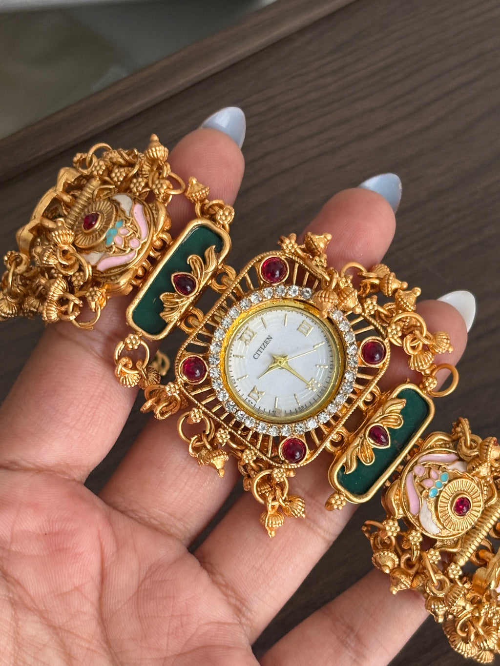 APEKSHA HERITAGE WATCHE