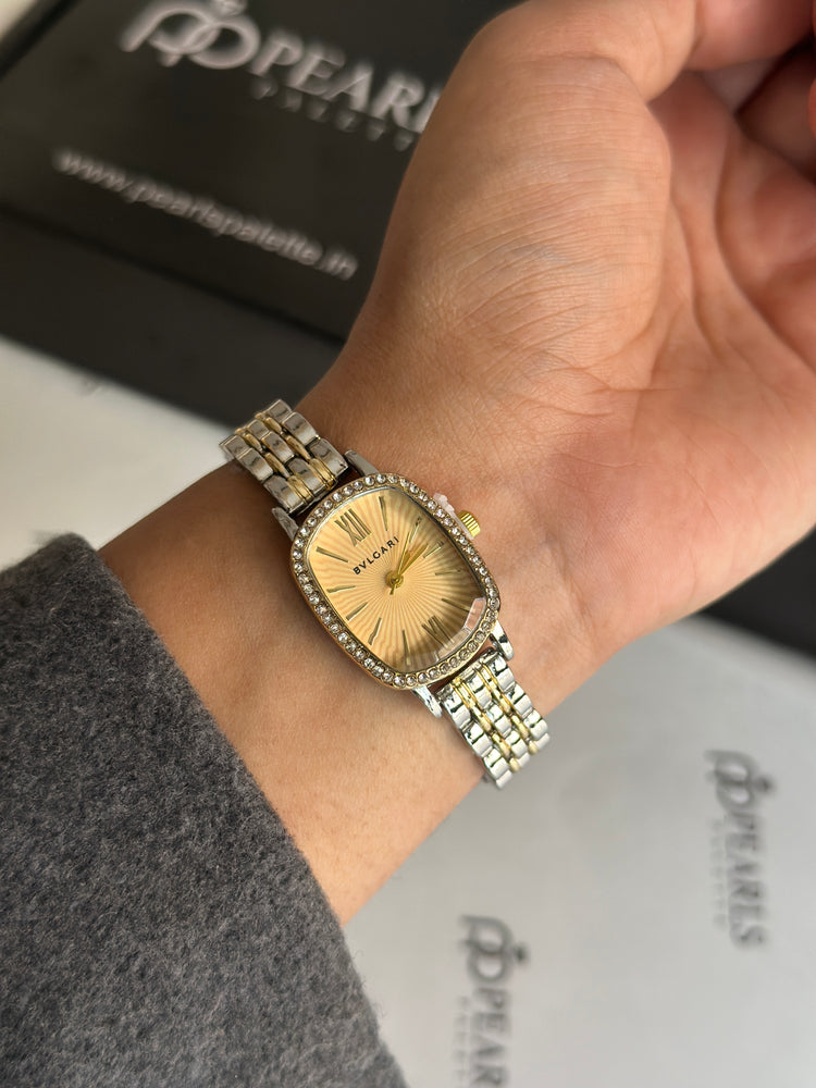 ELARA EMPRESS VINTAGE WATCH( GOLD)