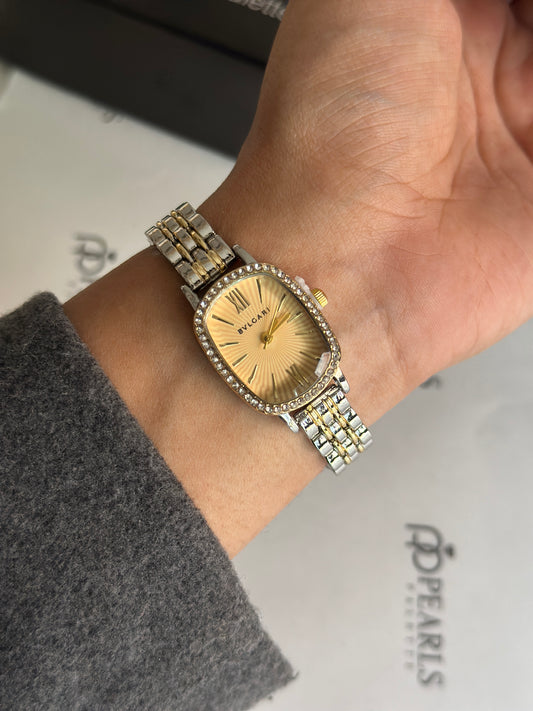 ELARA EMPRESS VINTAGE WATCH( GOLD)