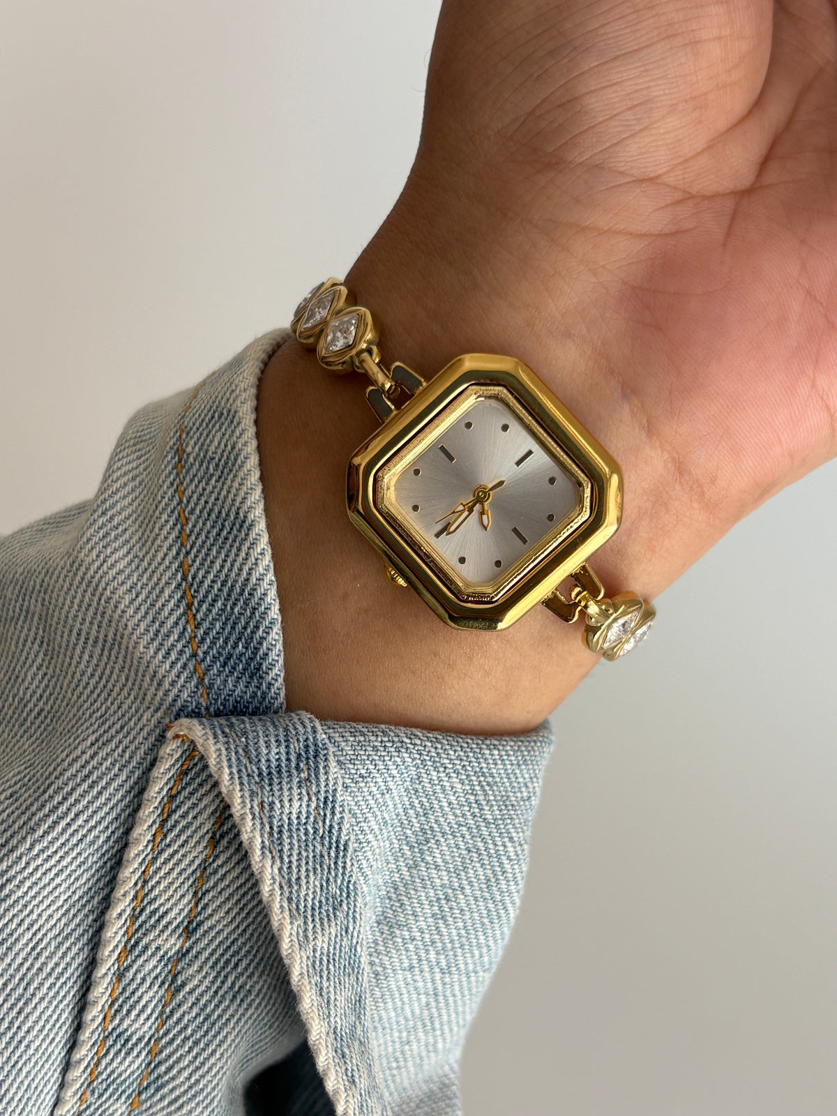 ILEANA VINTAGE WATCH