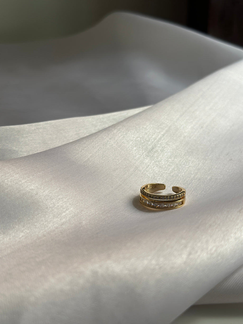 Dainty-glow-ring