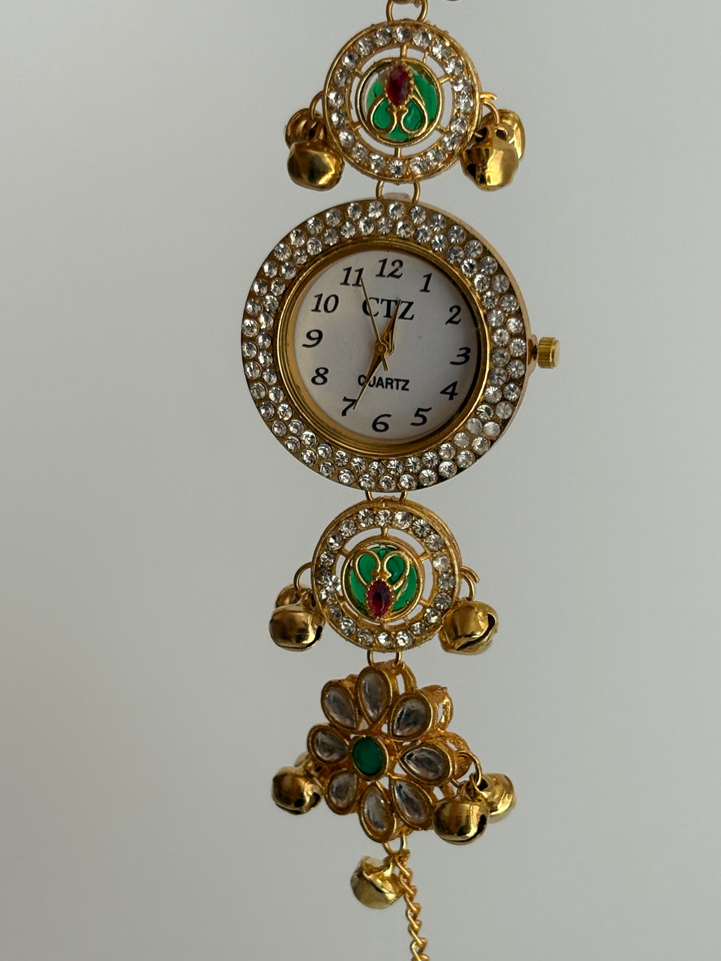 TANVi HERITAGE WATCH