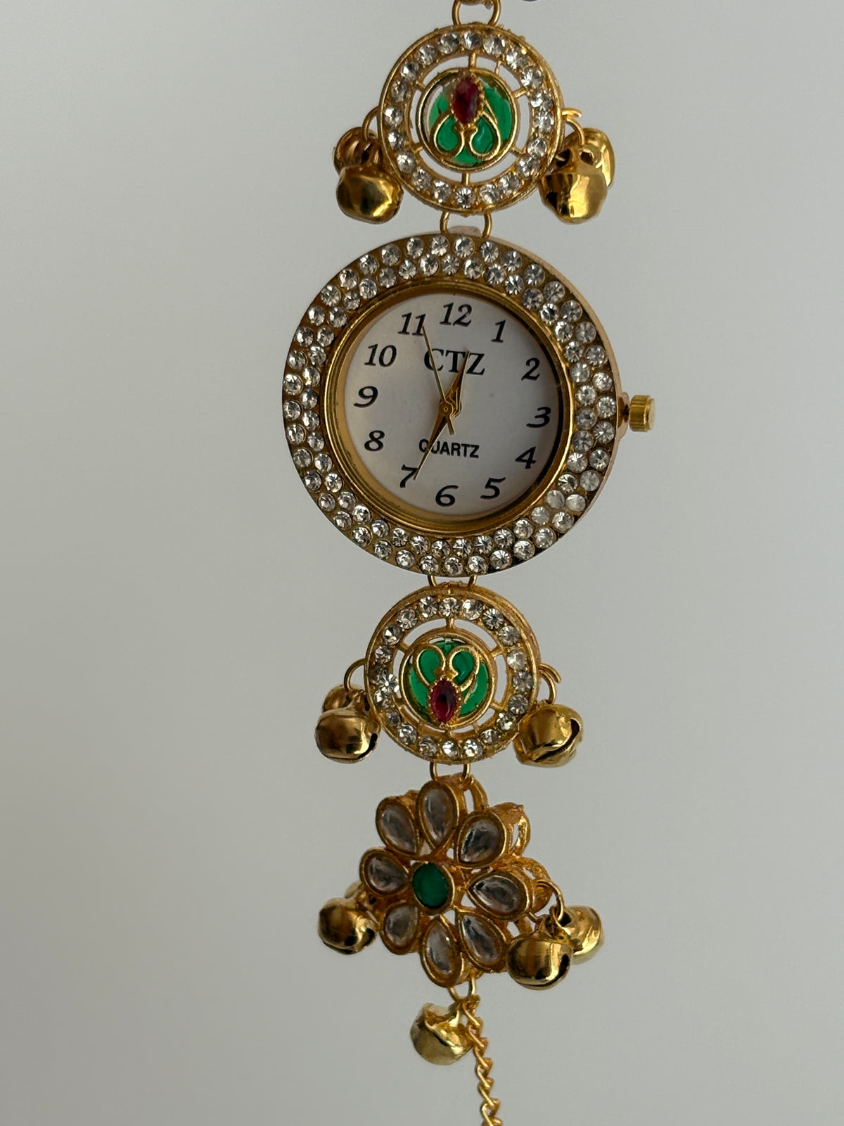 TANVi HERITAGE WATCH
