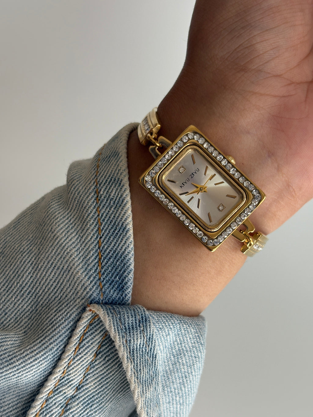 ANVITA VINTAGE WATCH