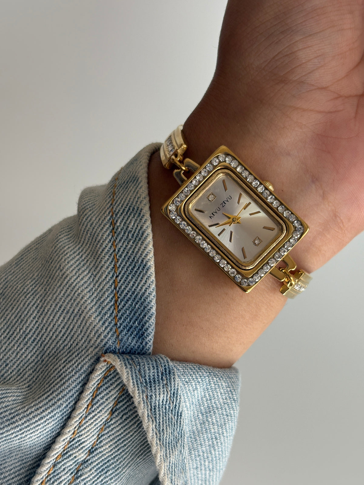 ANVITA VINTAGE WATCH
