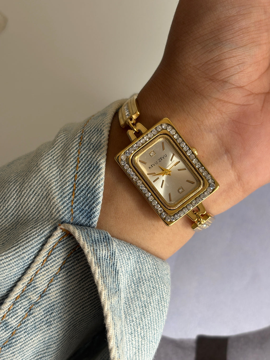 ANVITA VINTAGE WATCH