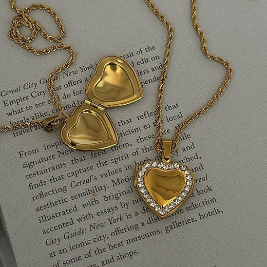 OPEN-HEART-NECKLACE