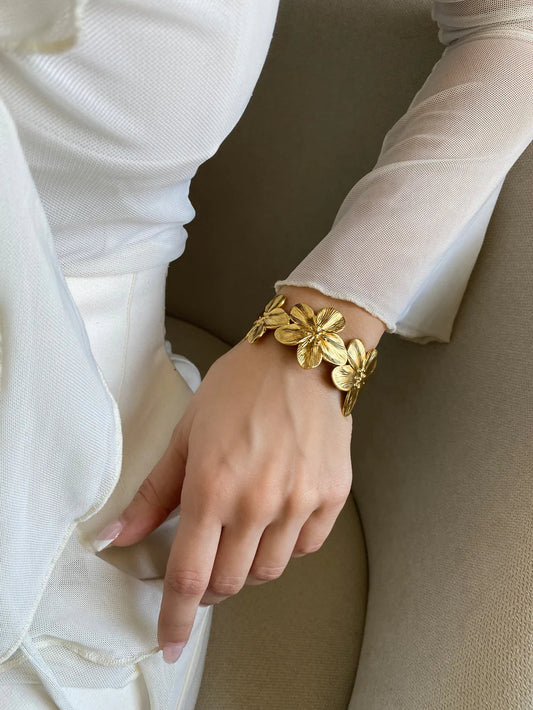 FLOWER-CUFF