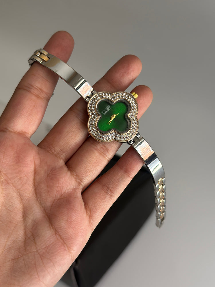 ARTIC GLOW VINTAGE WATCH( GREEN DIAL)