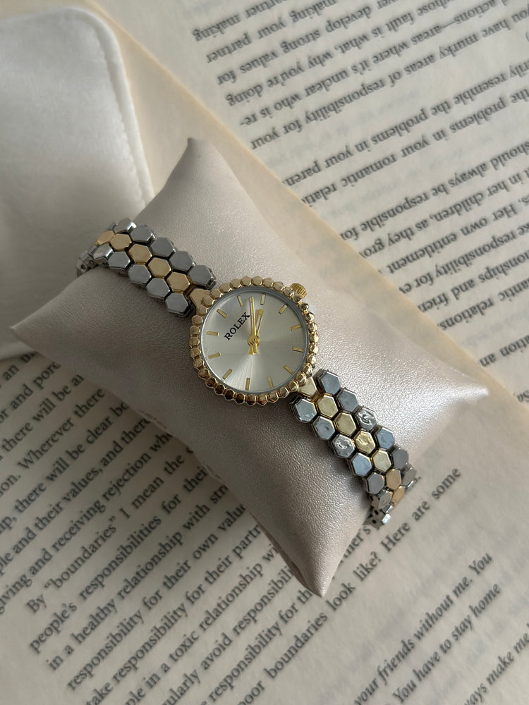 ROMAN LUXE WATCH