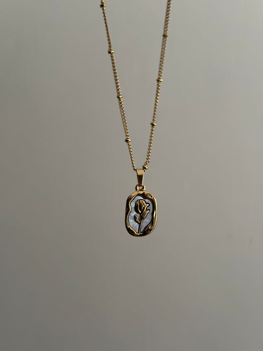 Mother-of-pearl-necklace