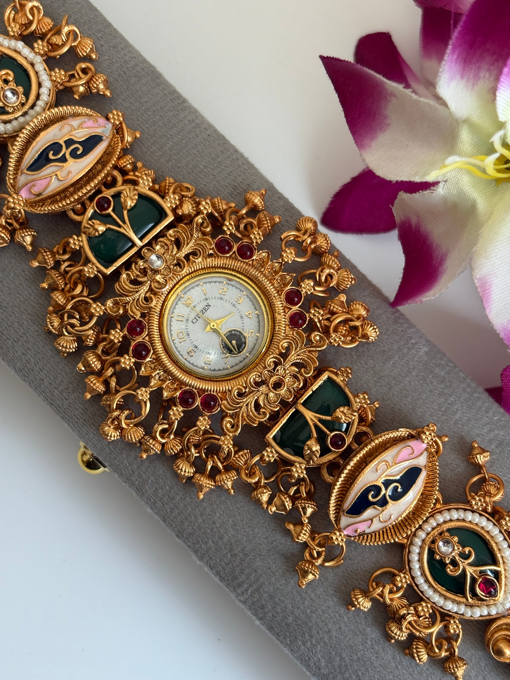 NIHARIKA HERITAGE WATCH