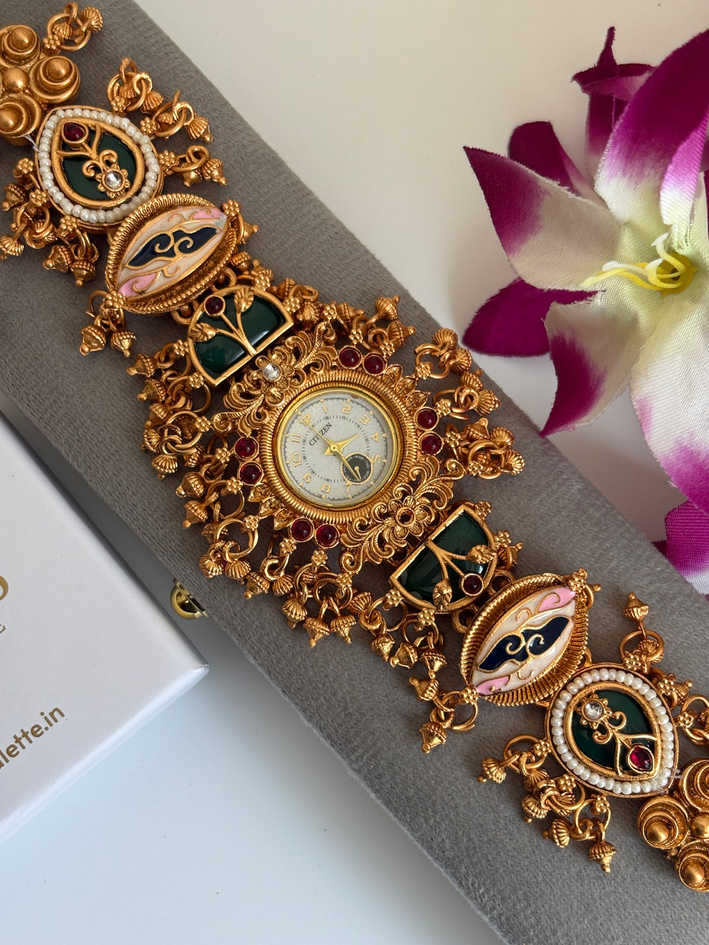 NIHARIKA HERITAGE WATCH