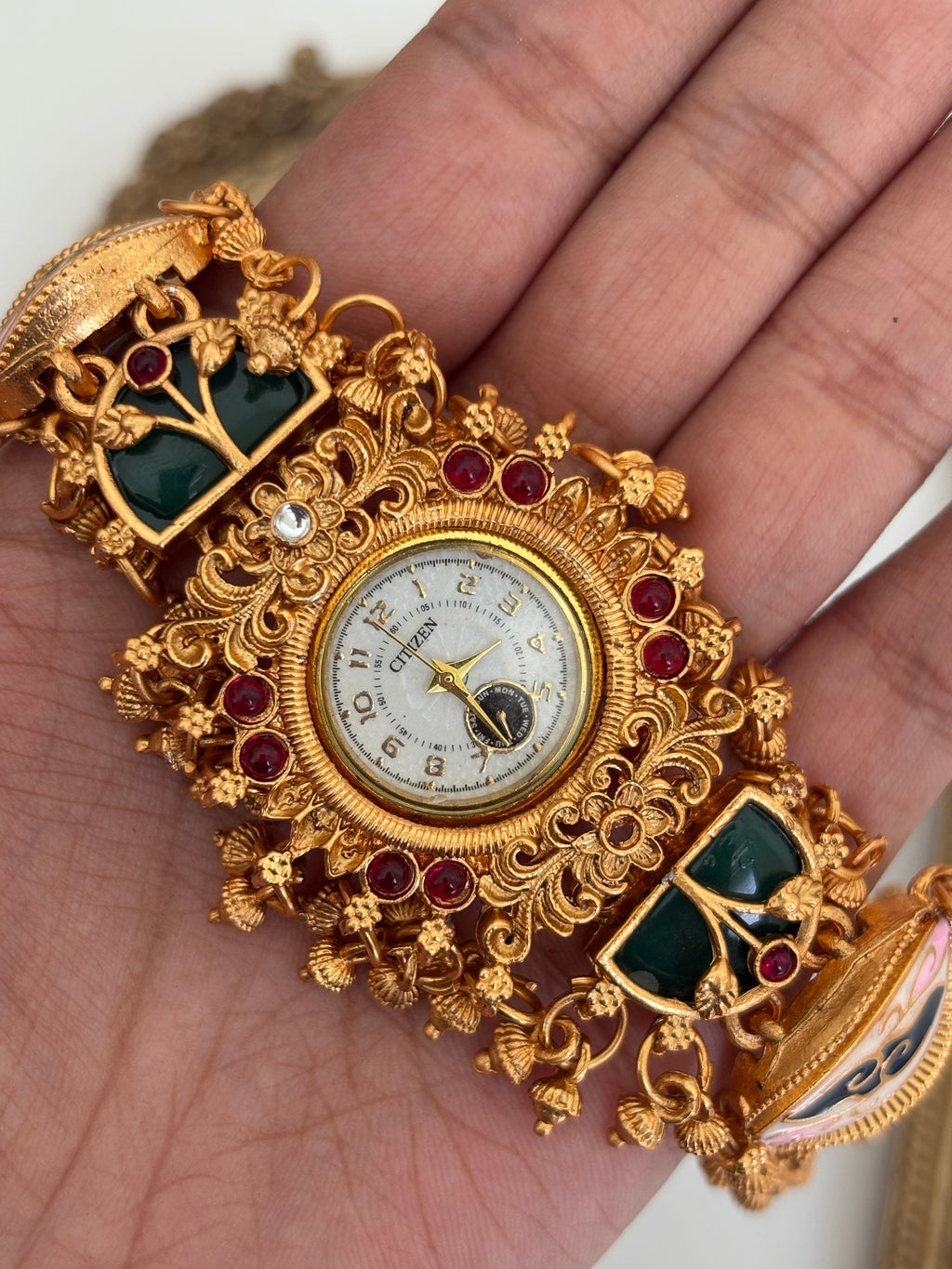 NIHARIKA HERITAGE WATCH