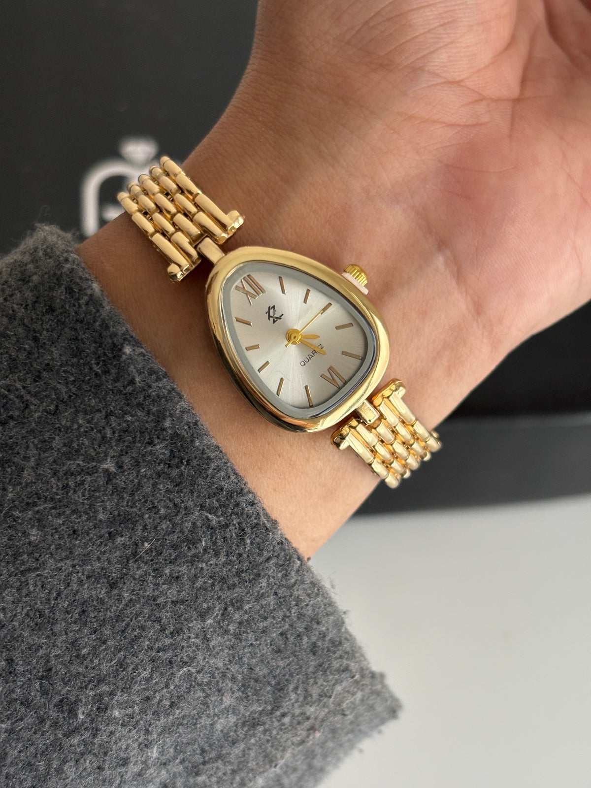 AUDREY VINTAGE WATCH