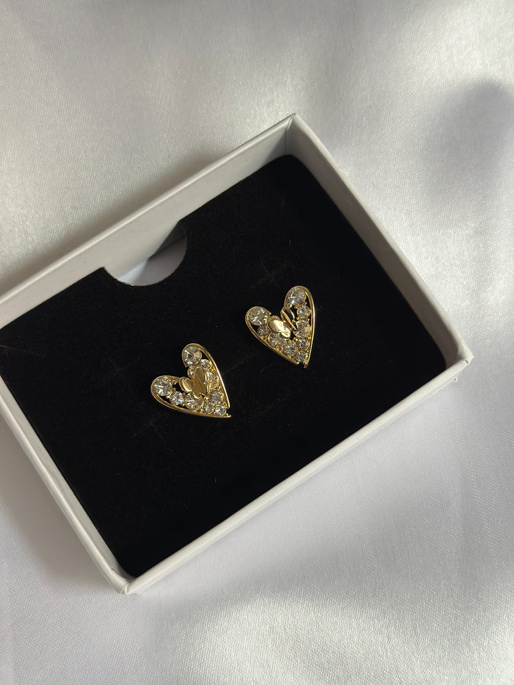 HEART-CRYSTAL-STUDDED-EARRINGS