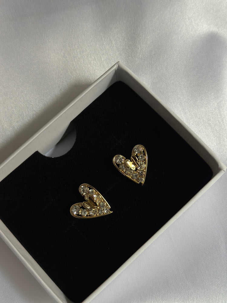 HEART-CRYSTAL-STUDDED-EARRINGS