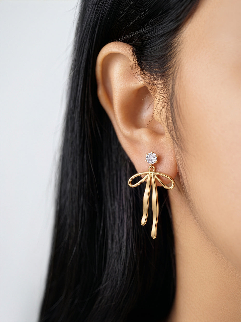 JAMMIE CRYSTAL BOW EARRINGS