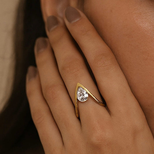 RIHANNA-ADJUSTABLE-RING