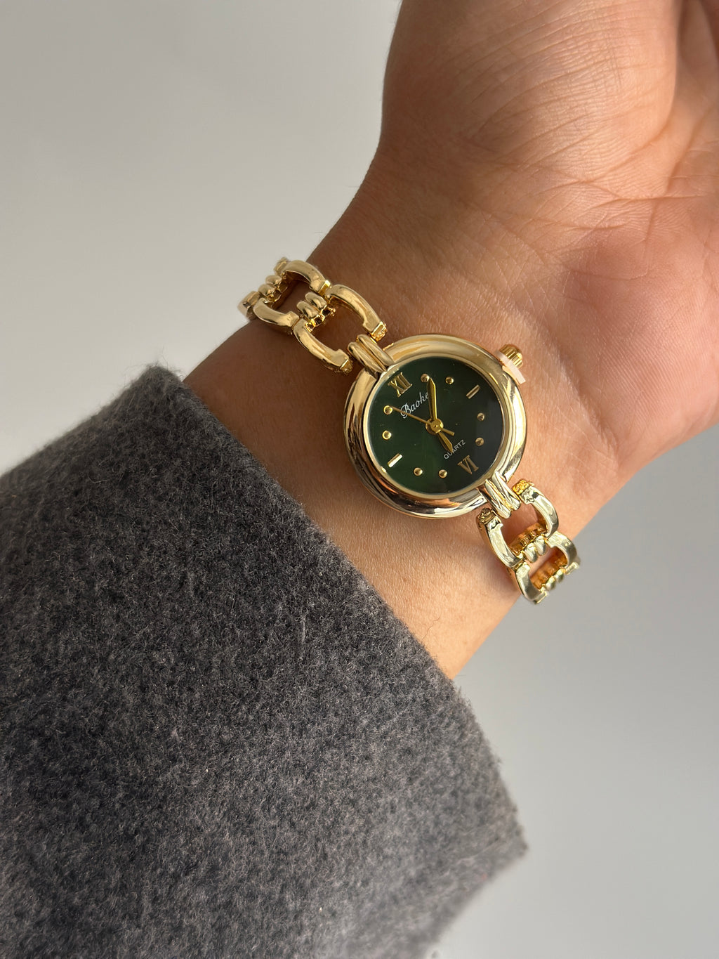 OLD MONEY VINTAGE WATCH