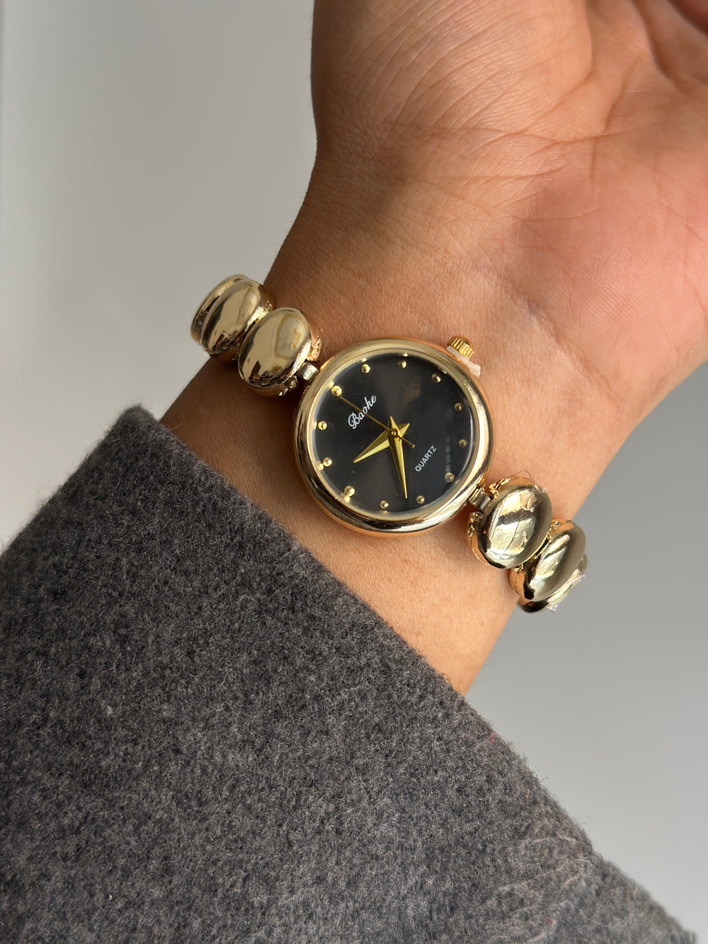 PERSIAN SAGA VINTAGE DIAL