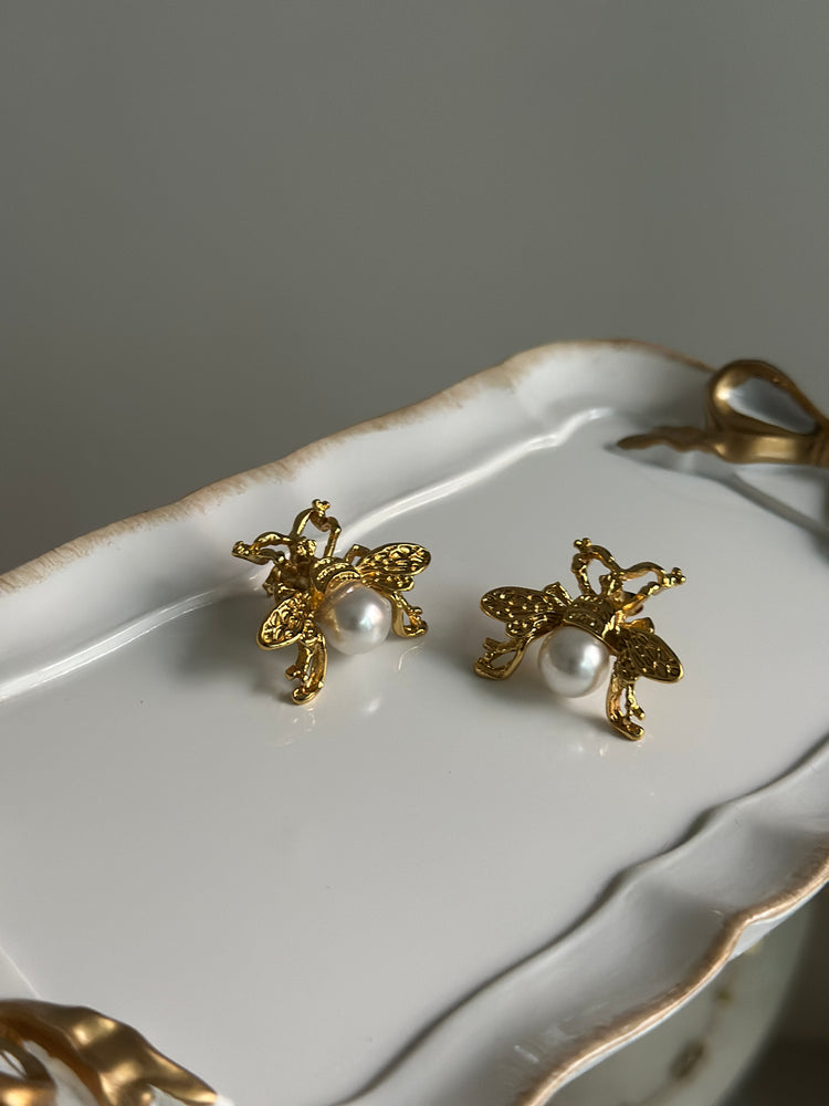 Gold- bee- Earrings