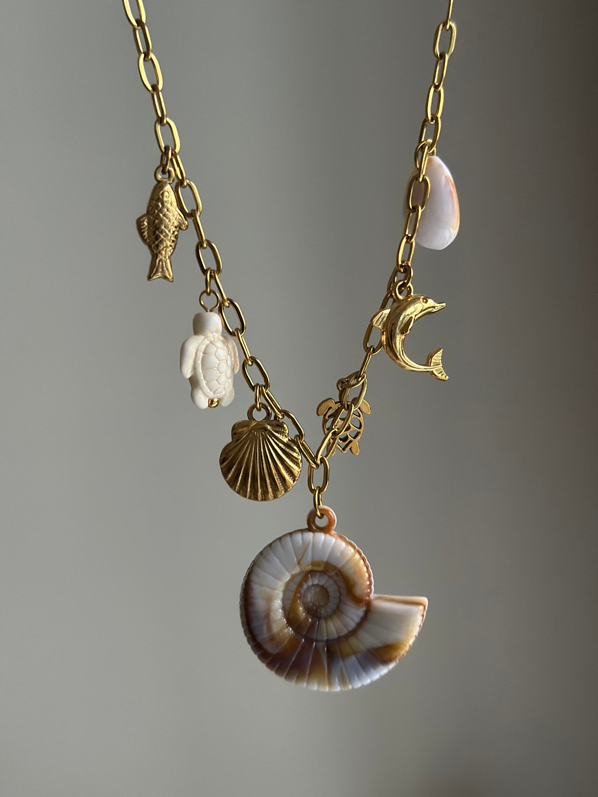 OCEAN- SHELL-NECKLACE