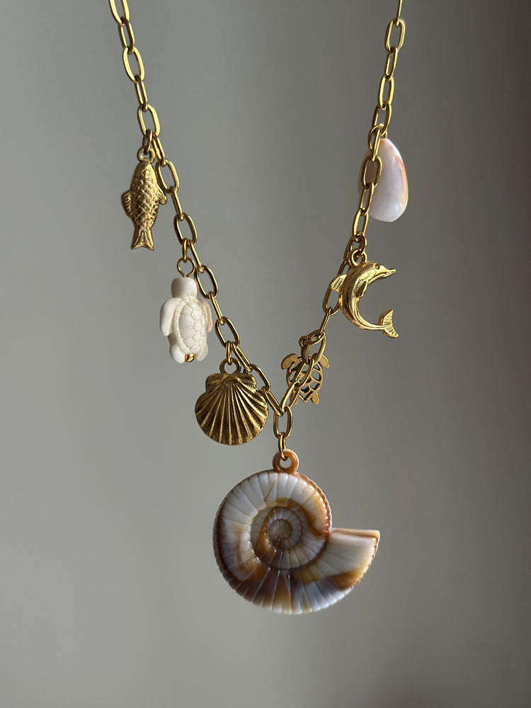 OCEAN- SHELL-NECKLACE