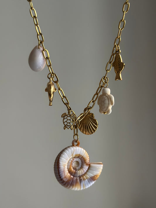 OCEAN- SHELL-NECKLACE