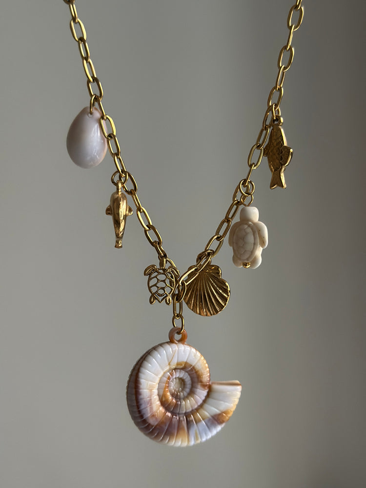OCEAN- SHELL-NECKLACE