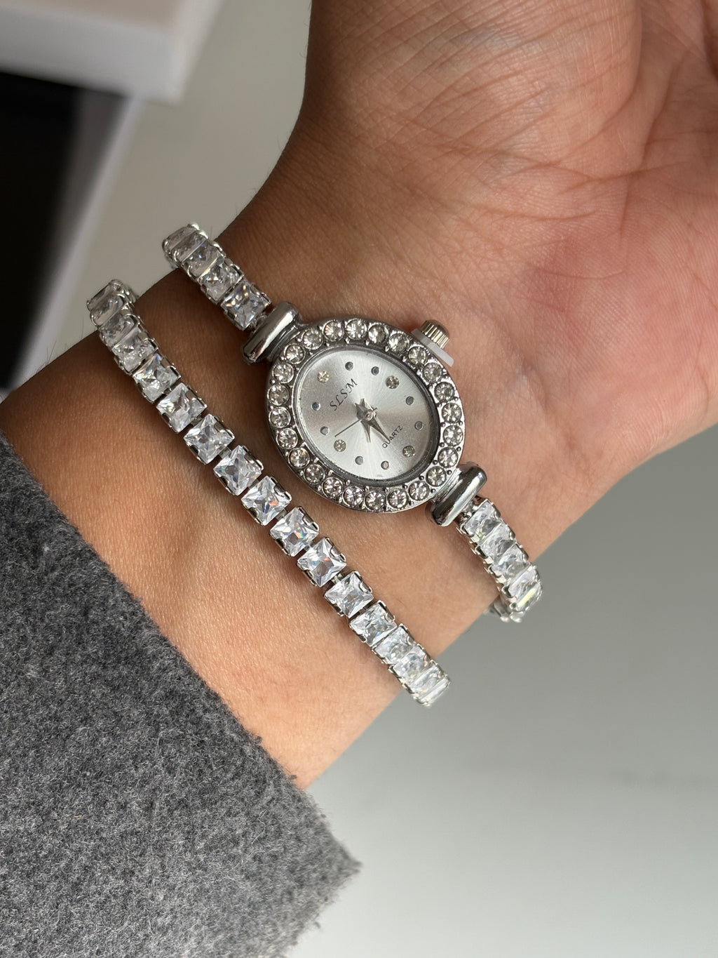 KIARA VINTAGE WATCH