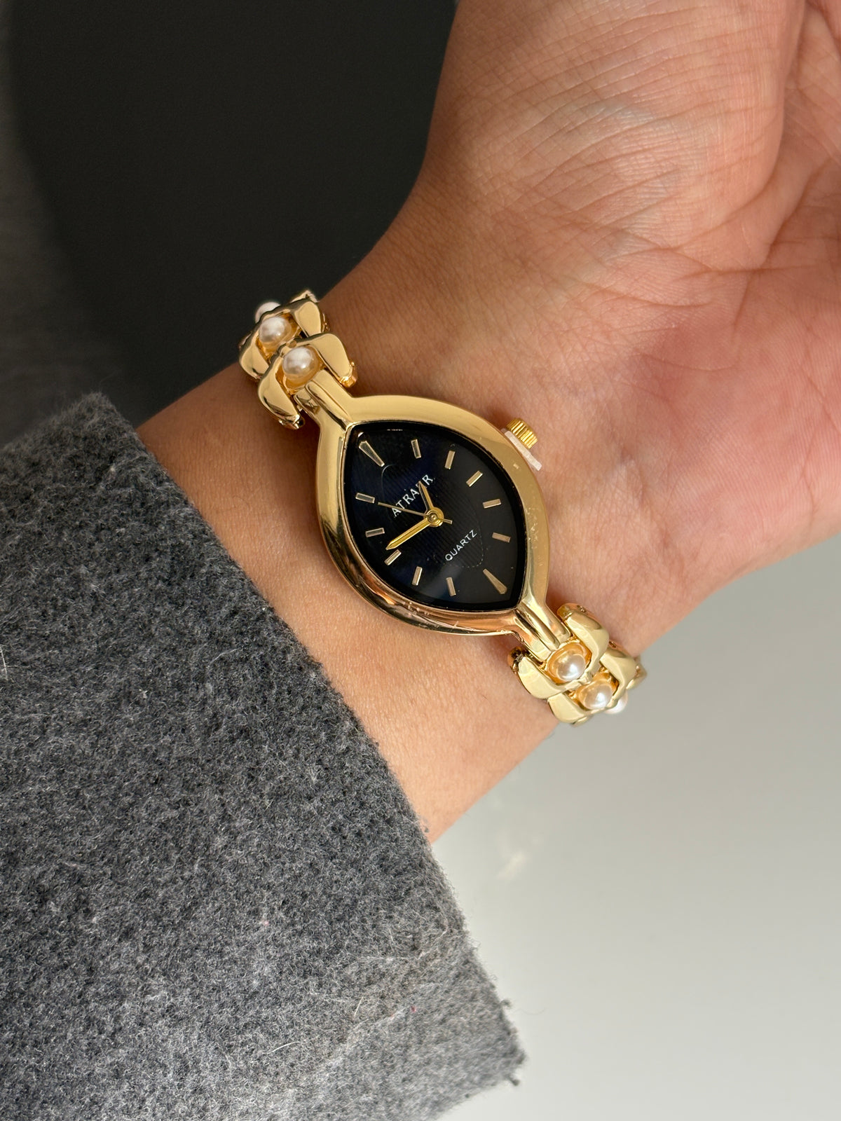 JULIET VINTAGE WATCH( BLACK DIAL )